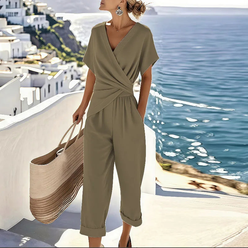 Conjunto elegante de dos piezas Colleen | Top cruzado y pantalón corto