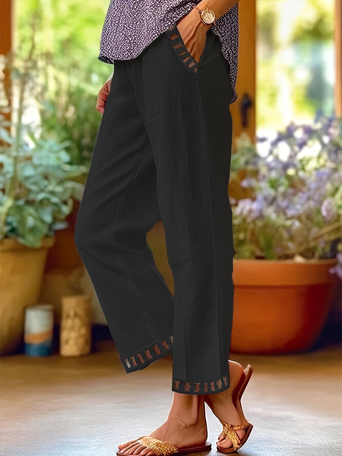 Wren – Relaxed Cropped Trousers with Contrast Details