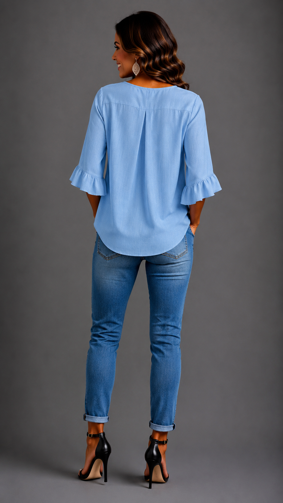 Sophia Solid-Colour Cotton-Linen Blouse with Wooden Buttons and Ruffles