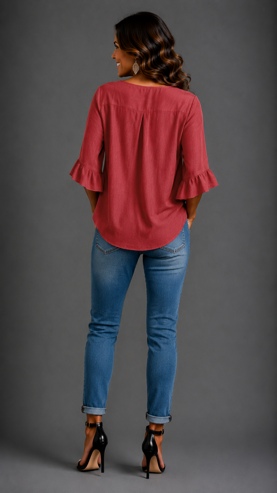 Sophia Solid-Colour Cotton-Linen Blouse with Wooden Buttons and Ruffles