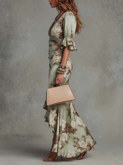 Ana - Vestido largo asimétrico de raso verde con escote en V
