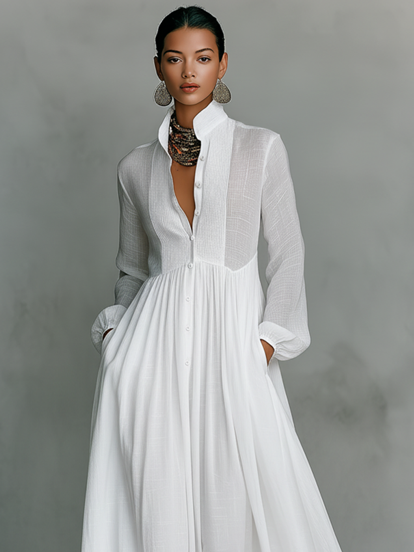 Minimalistisches Maxikleid aus Baumwolle und Leinen mit Patchwork, Stehkragen und langen Ärmeln