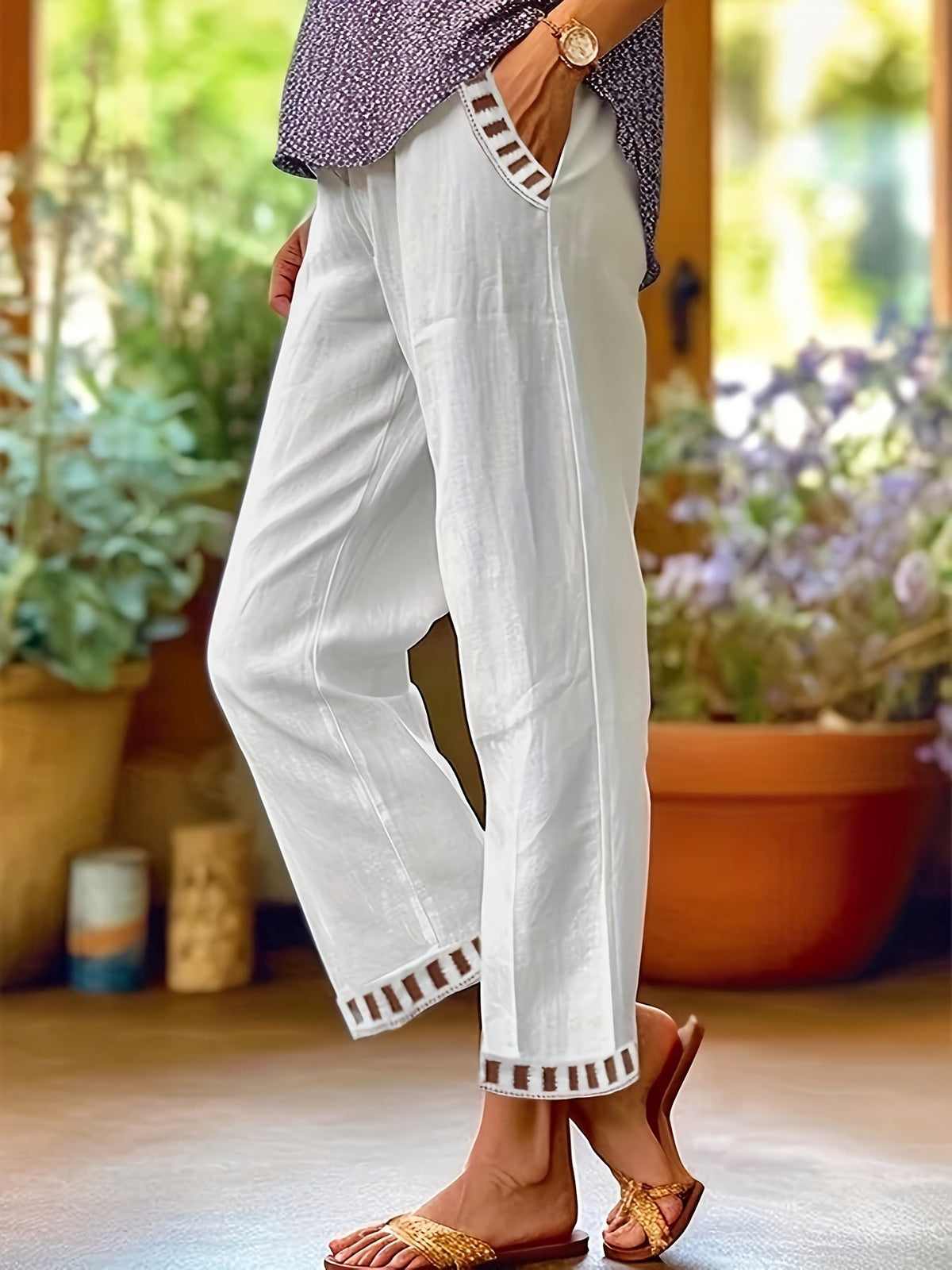 Wren – Relaxed Cropped Trousers with Contrast Details